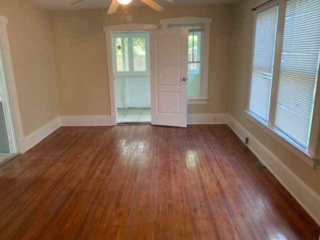 407 Biltmore St - Photo 4 of 17