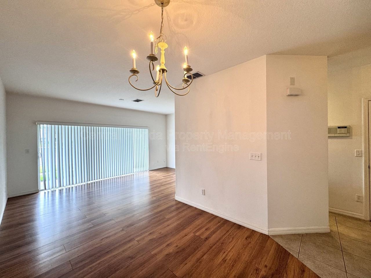 10735 Savannah Wood Dr #208 - Photo 4 of 21