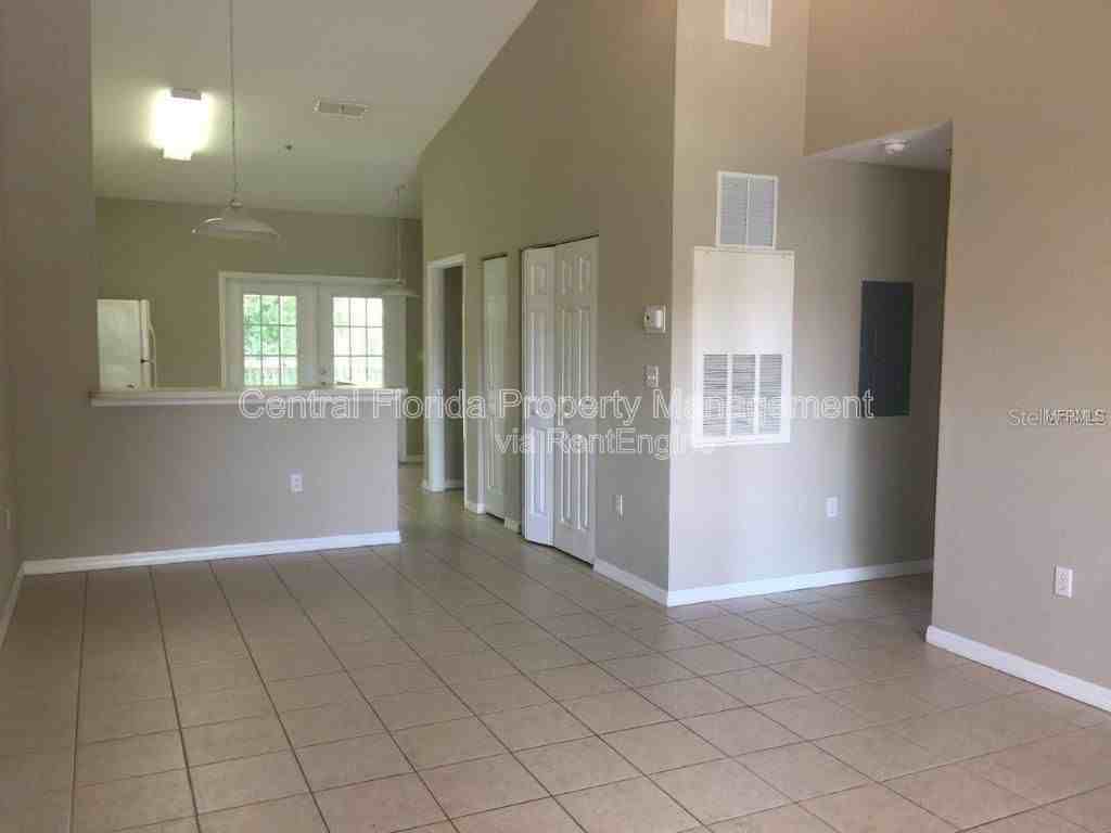 149 Reserve Cir #201 - Photo 4 of 16