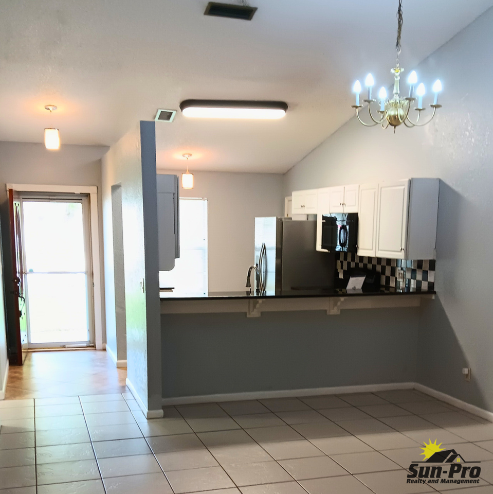 3748 Gatewood Dr - Photo 3 of 17