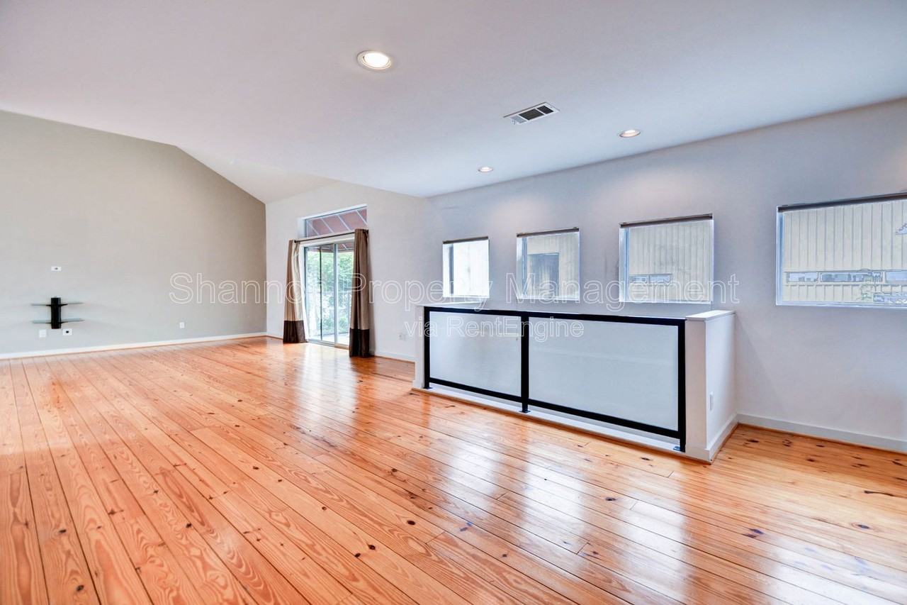 822 Ruthven St - Photo 6 of 21