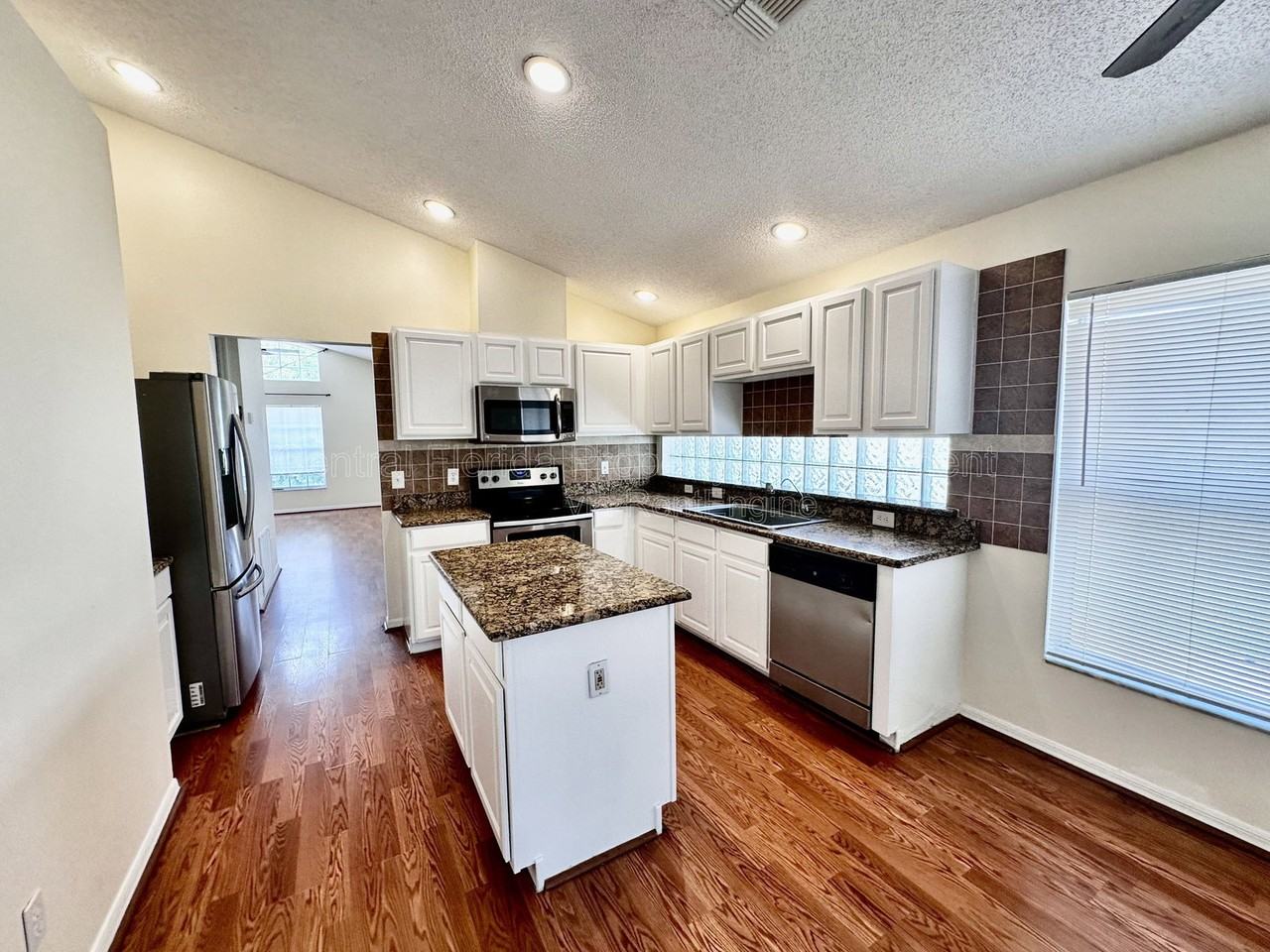 9217 Telfer Run - Photo 7 of 27