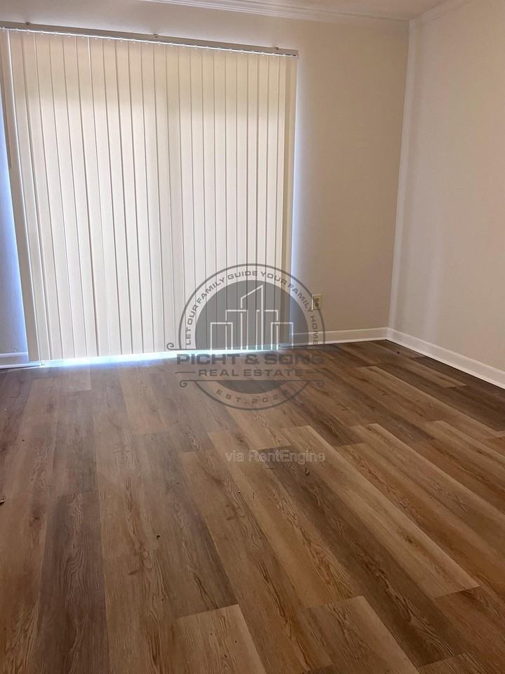 2544 Bilbrey Dr - Photo 3 of 3