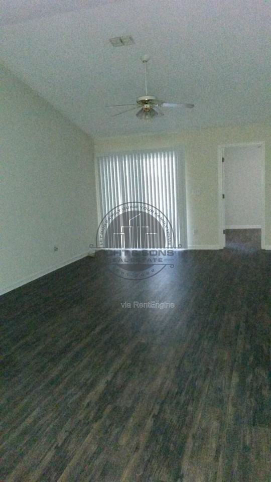 2400 Barcelona Ct - Photo 3 of 11