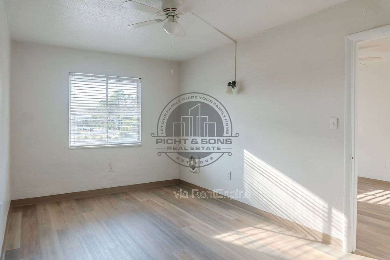 2765 W Tharpe St #210 - Photo 7 of 14