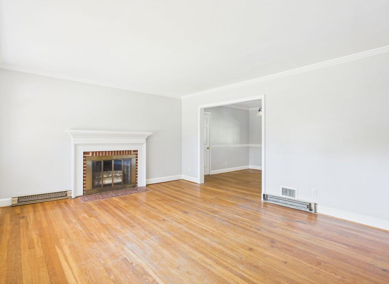 8282 N Mayfield Ln - Photo 3 of 22