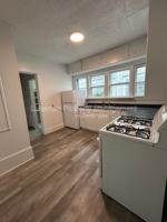 featured image of 415 Davis St #2