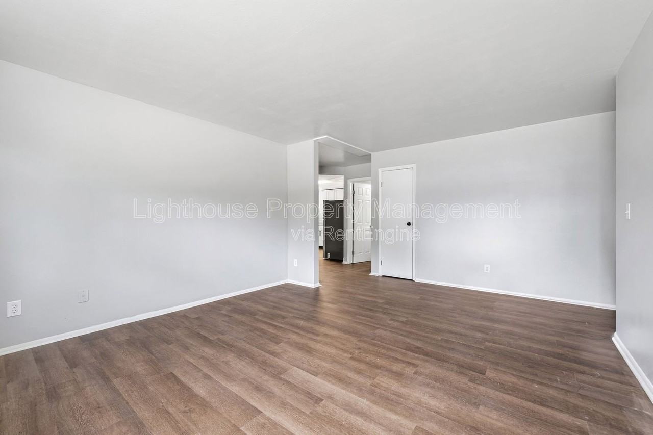 1832 Winton Ave #102 - Photo 7 of 10