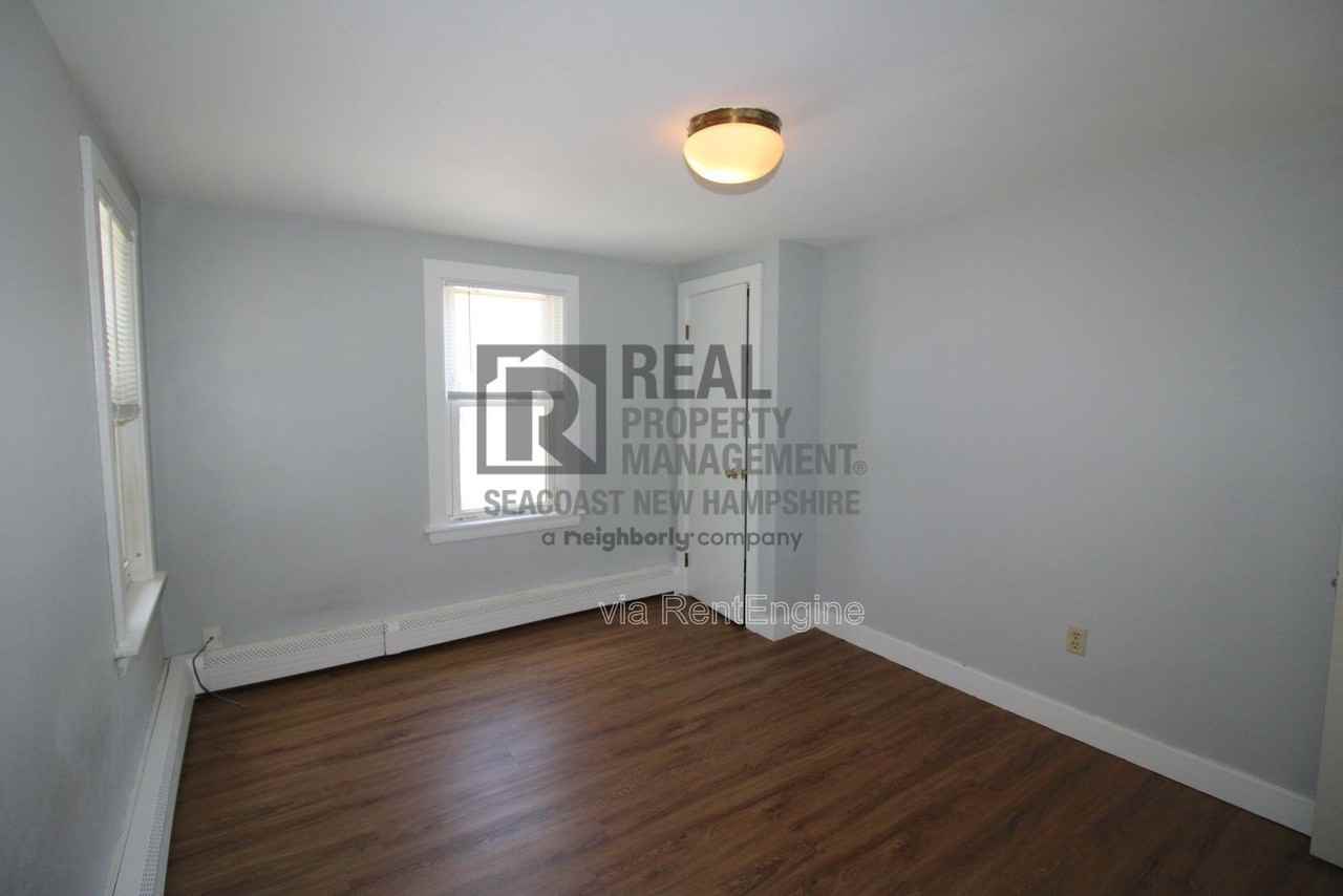 11 Maple St #B - Photo 2 of 14