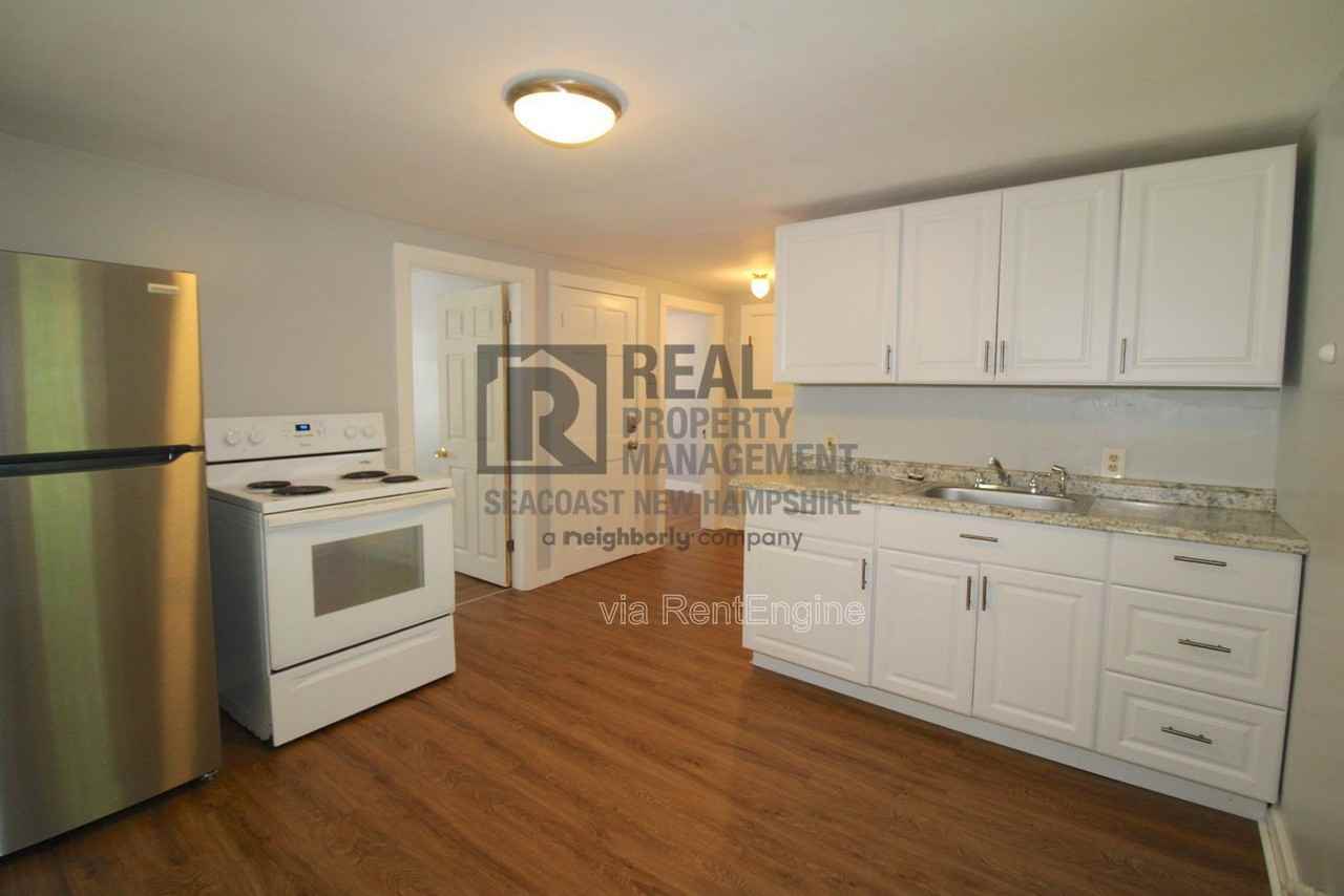 11 Maple St #B - Photo 5 of 14