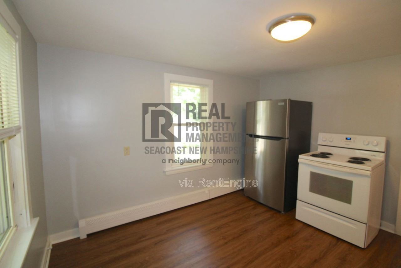 11 Maple St #B - Photo 7 of 14