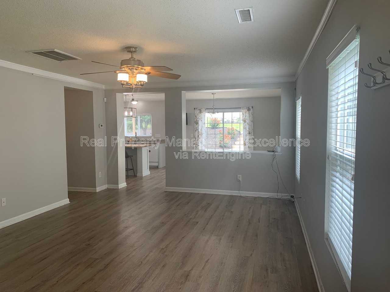 173 Steam Engine Way - Photo 3 of 33
