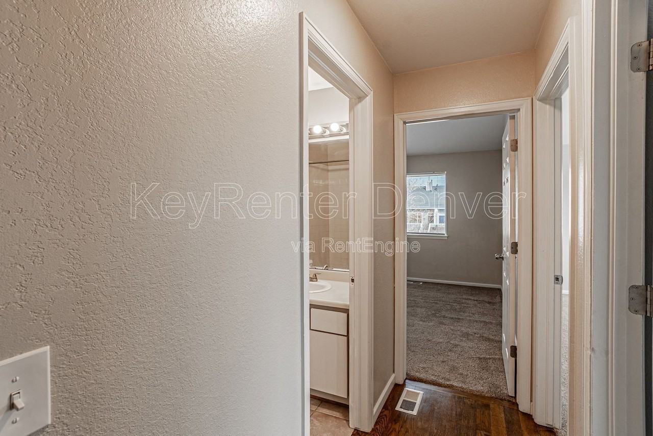 1099 S Walden Way #101 - Photo 2 of 50
