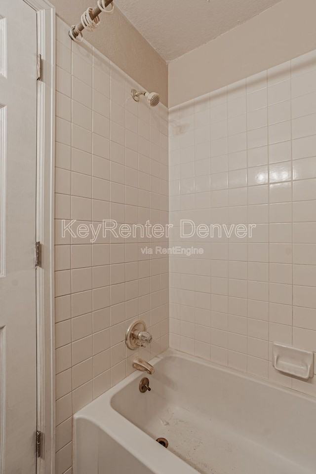 1099 S Walden Way #101 - Photo 5 of 50
