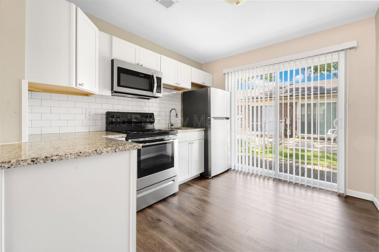 1006 Montie Rd - Photo 2 of 9