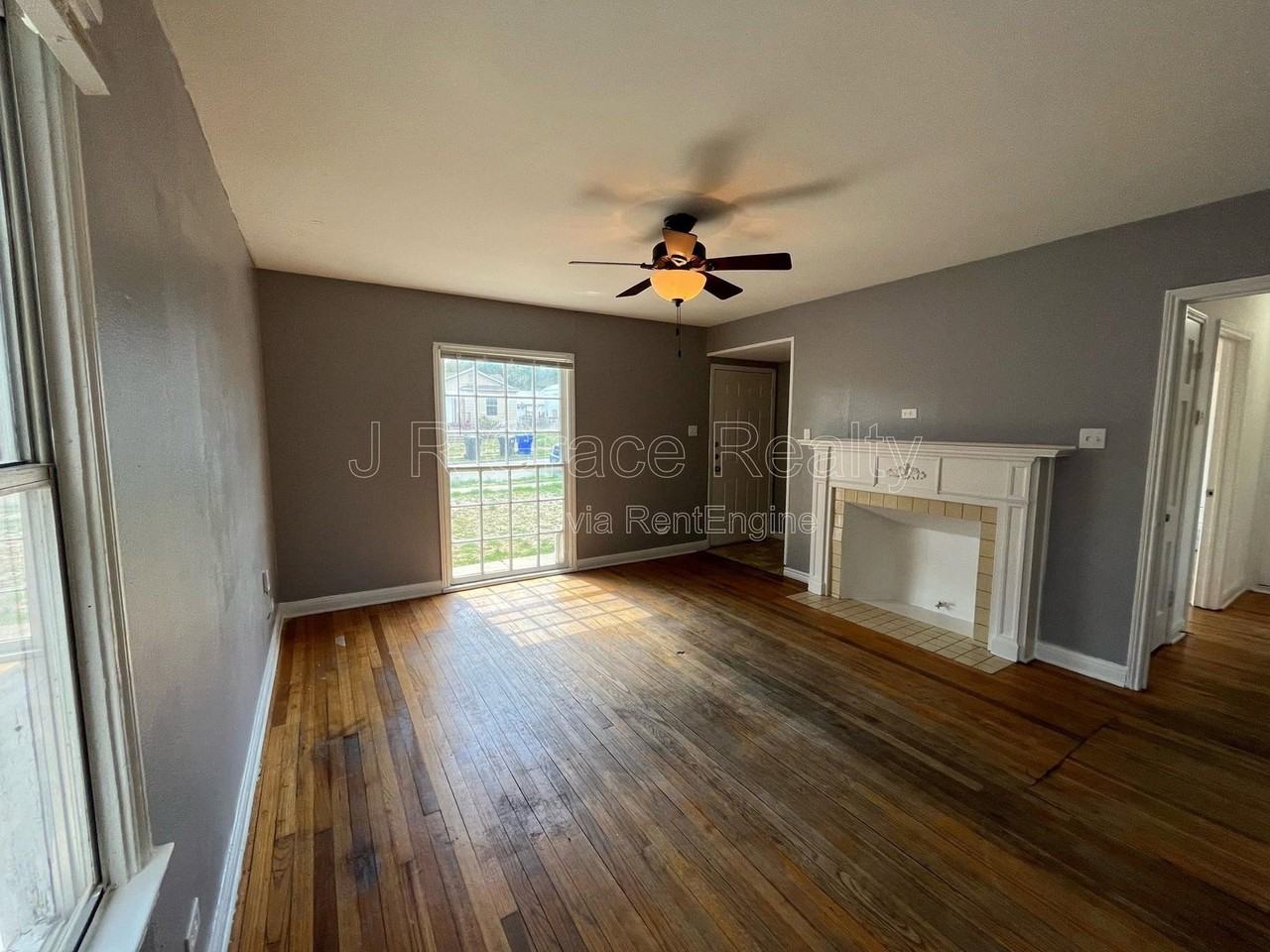 2805 Mitchell Ave - Photo 3 of 13