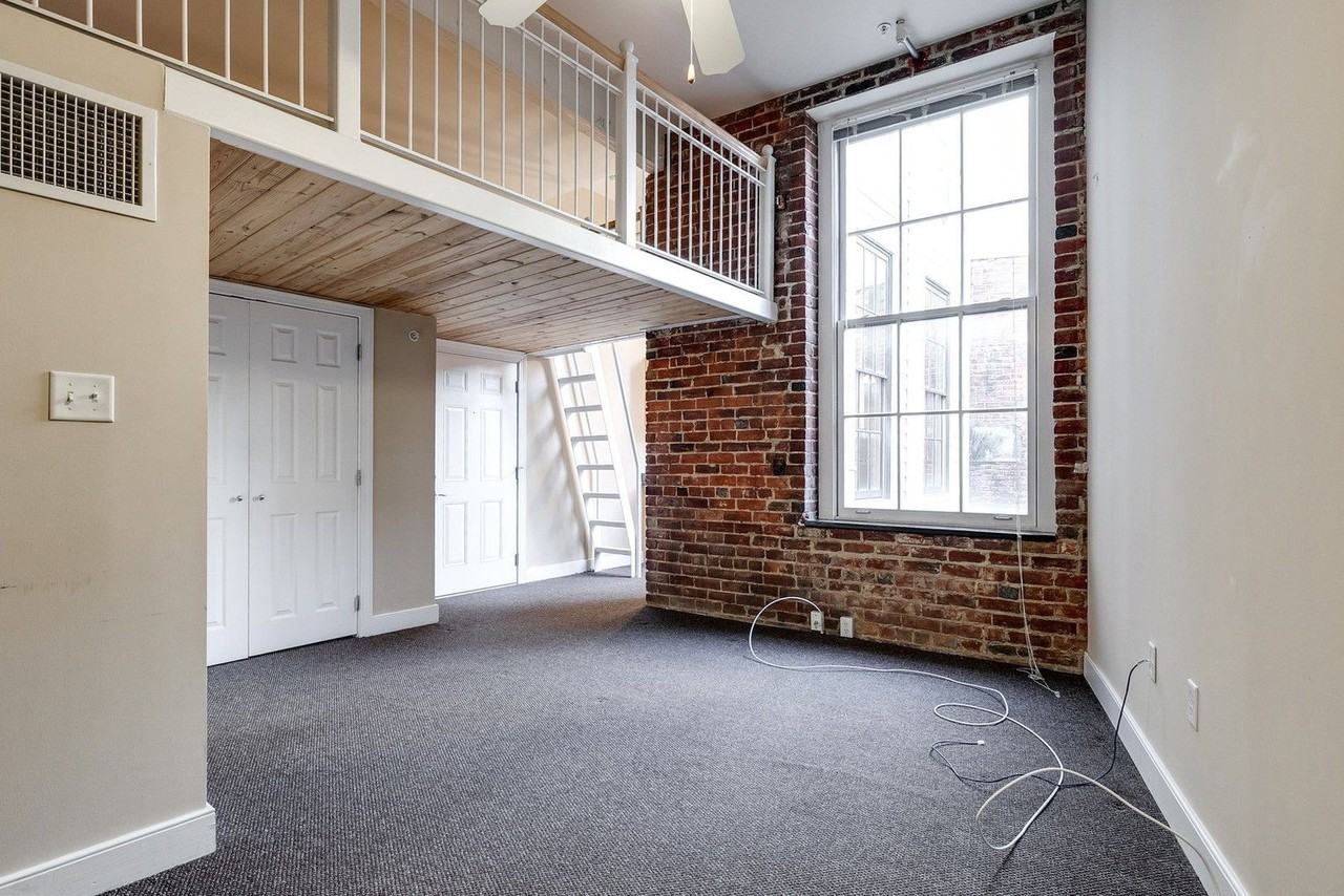1321 1/2 E Main St #205 - Photo 2 of 20