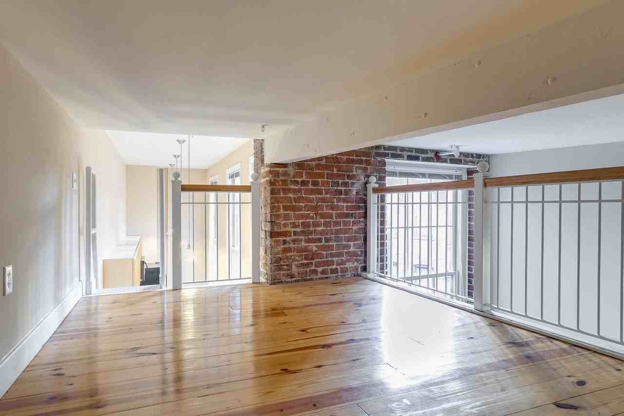 1321 1/2 E Main St #205 - Photo 7 of 20