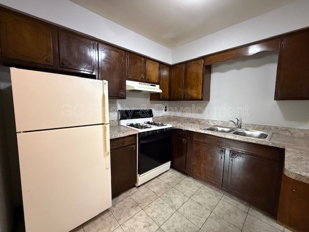 525 N Highview Ave #525-106 - Photo 7 of 17
