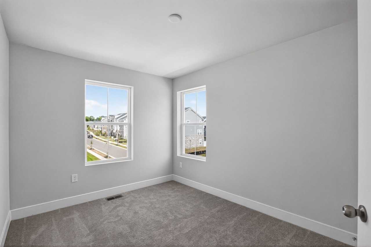 5527 Aberdeen Pl - Photo 7 of 17