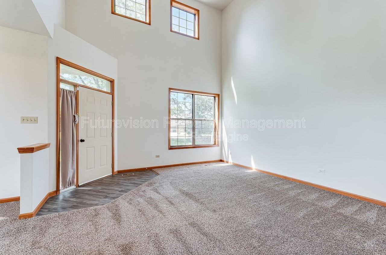730 Big Timber Dr - Photo 3 of 13