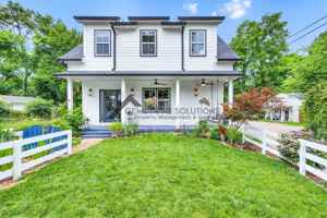 featured image of 704 W End Cir