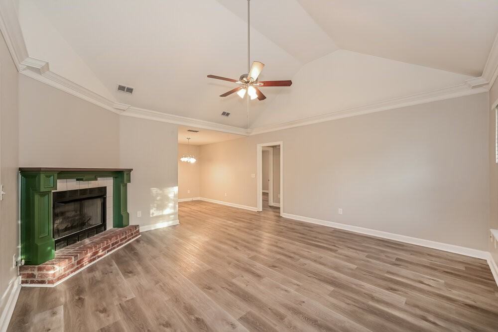 407 Cindi Ct - Photo 3 of 16