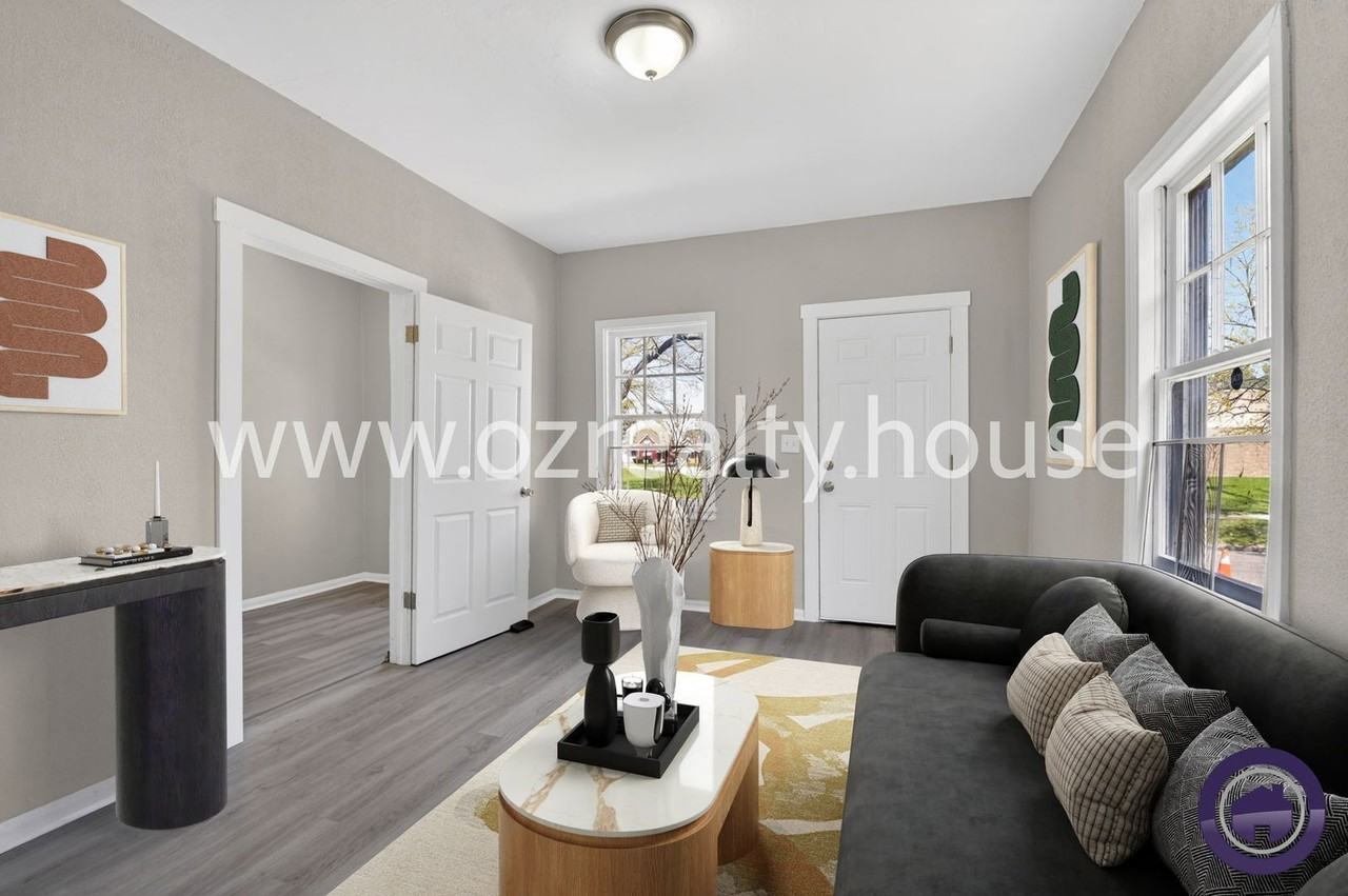 160 Bronson Ave - Photo 2 of 20
