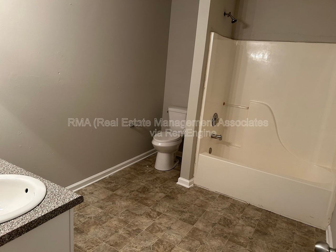 216 Sammy Cir - Photo 6 of 8