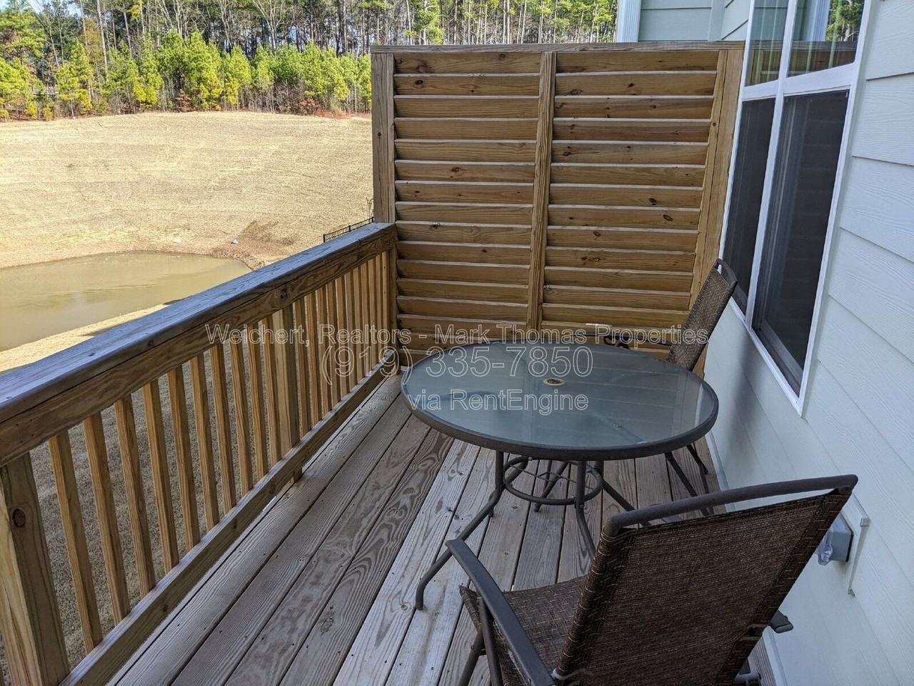1035 Manorhaven Dr - Photo 2 of 20