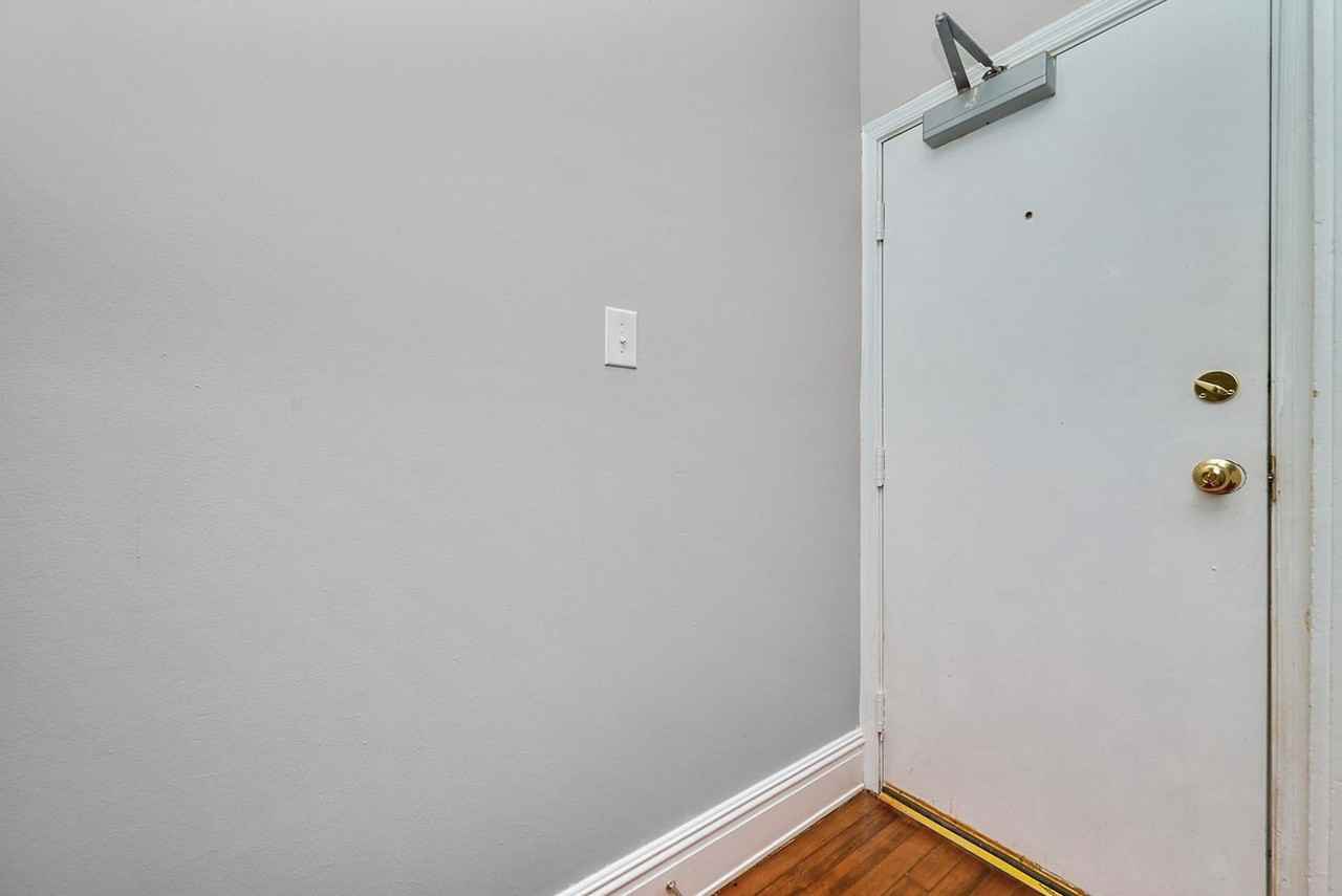 2215 W Grace St #1 - Photo 4 of 22