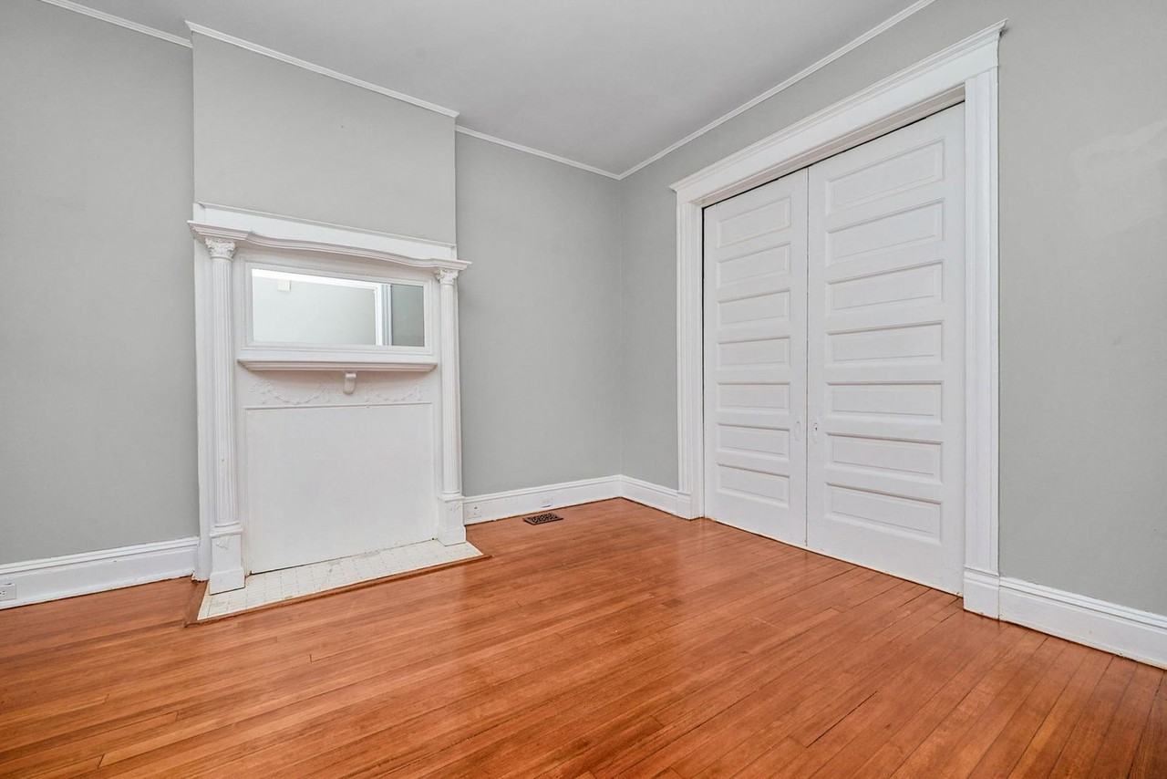 2215 W Grace St #1 - Photo 5 of 22