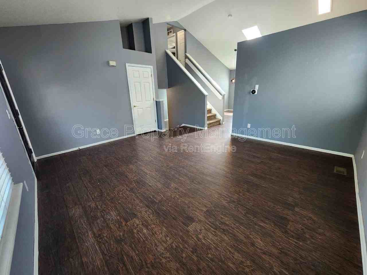 327 W 116th Pl - Photo 3 of 19