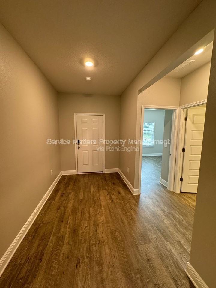 7982 Silver Maple Dr - Photo 5 of 33