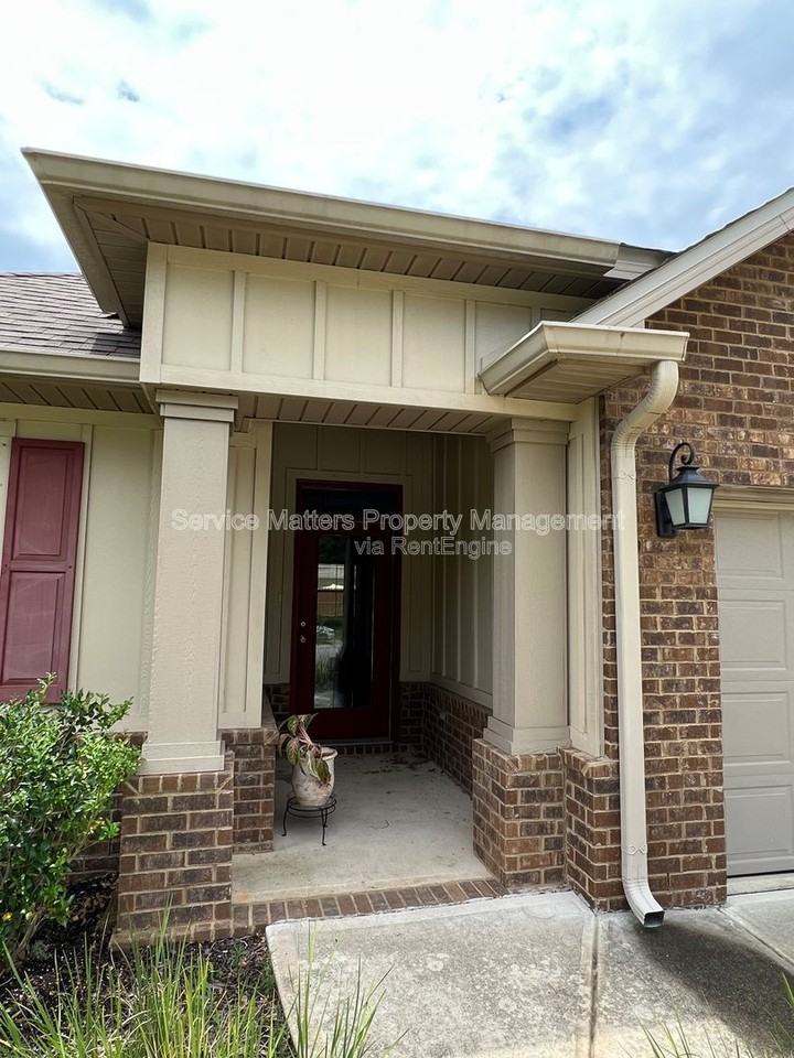 4533 Oak Orchard Cir - Photo 2 of 32