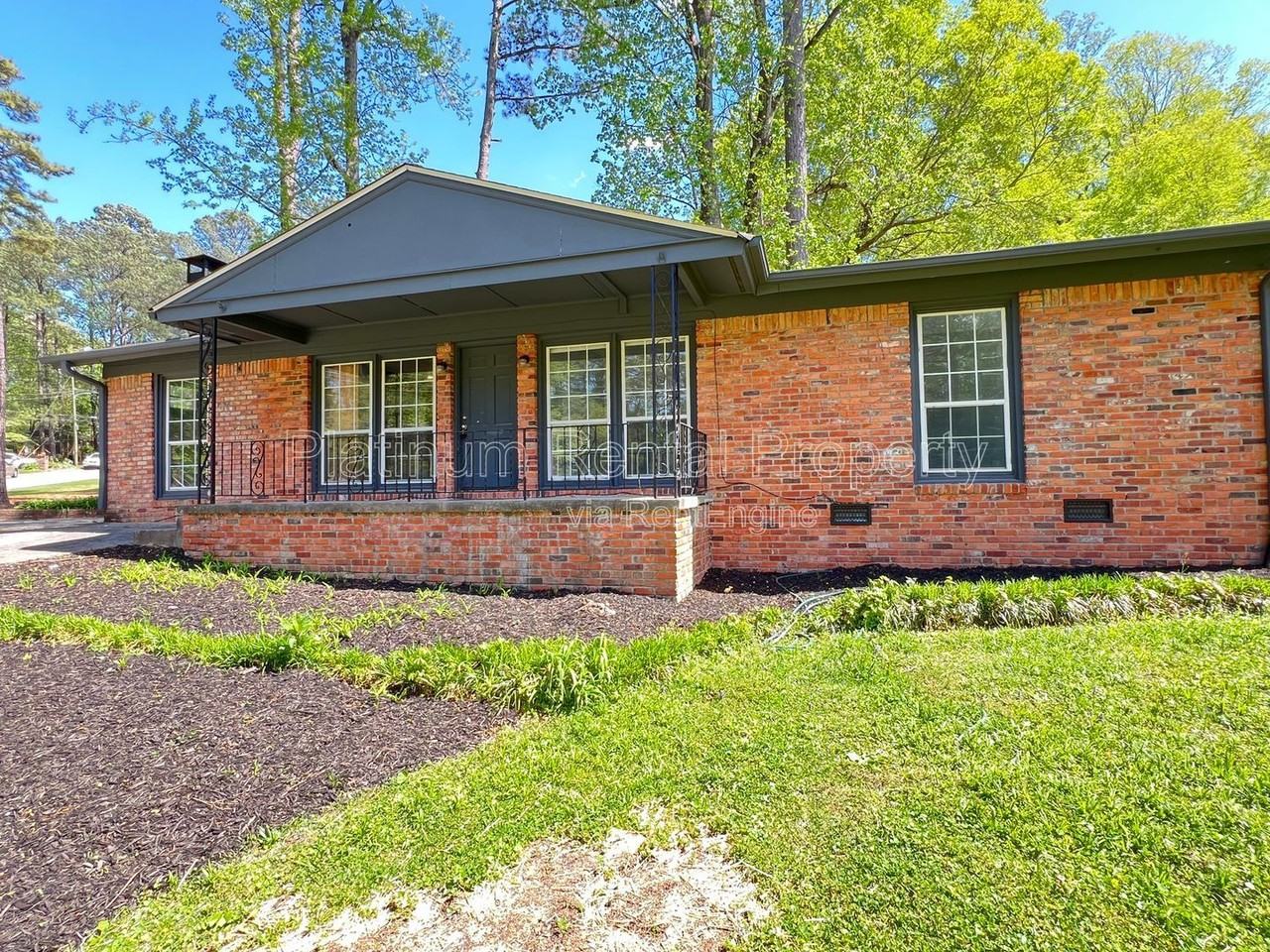 2170 Beech Valley Dr Se - Photo 2 of 24