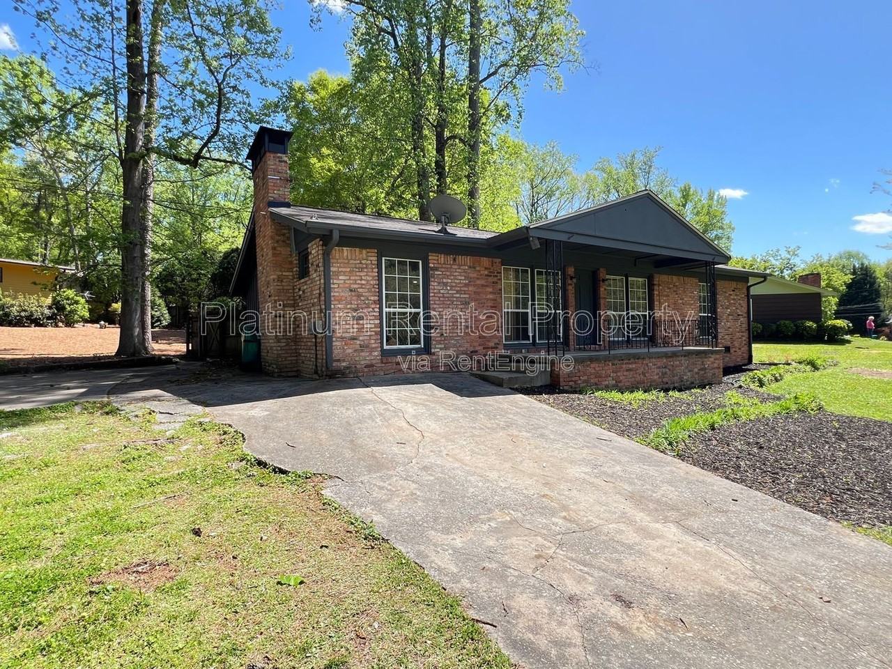 2170 Beech Valley Dr Se - Photo 3 of 24