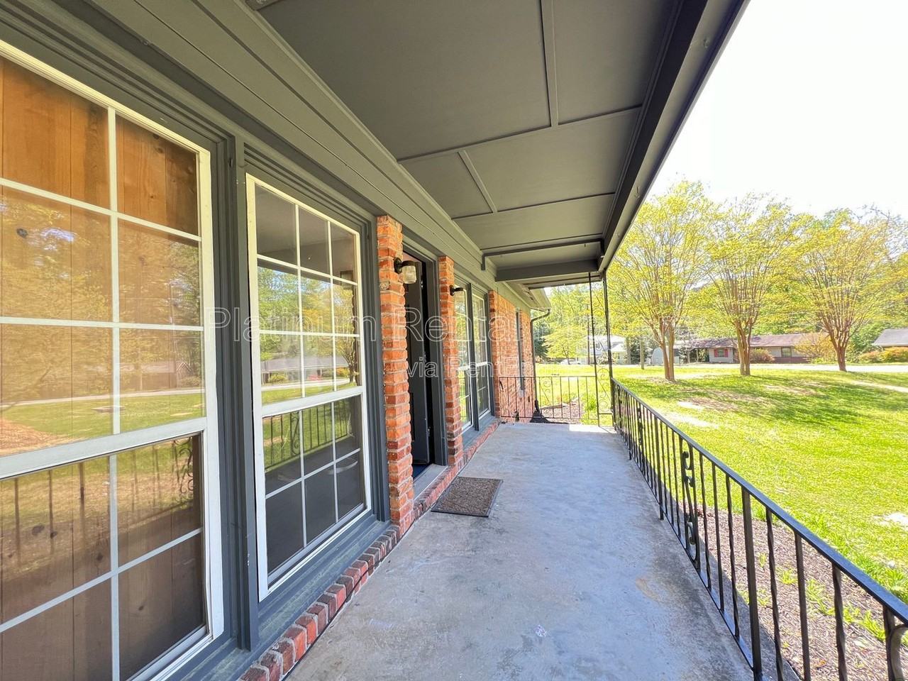 2170 Beech Valley Dr Se - Photo 4 of 24