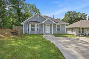 422 E Elm St - Photo 1 of 1