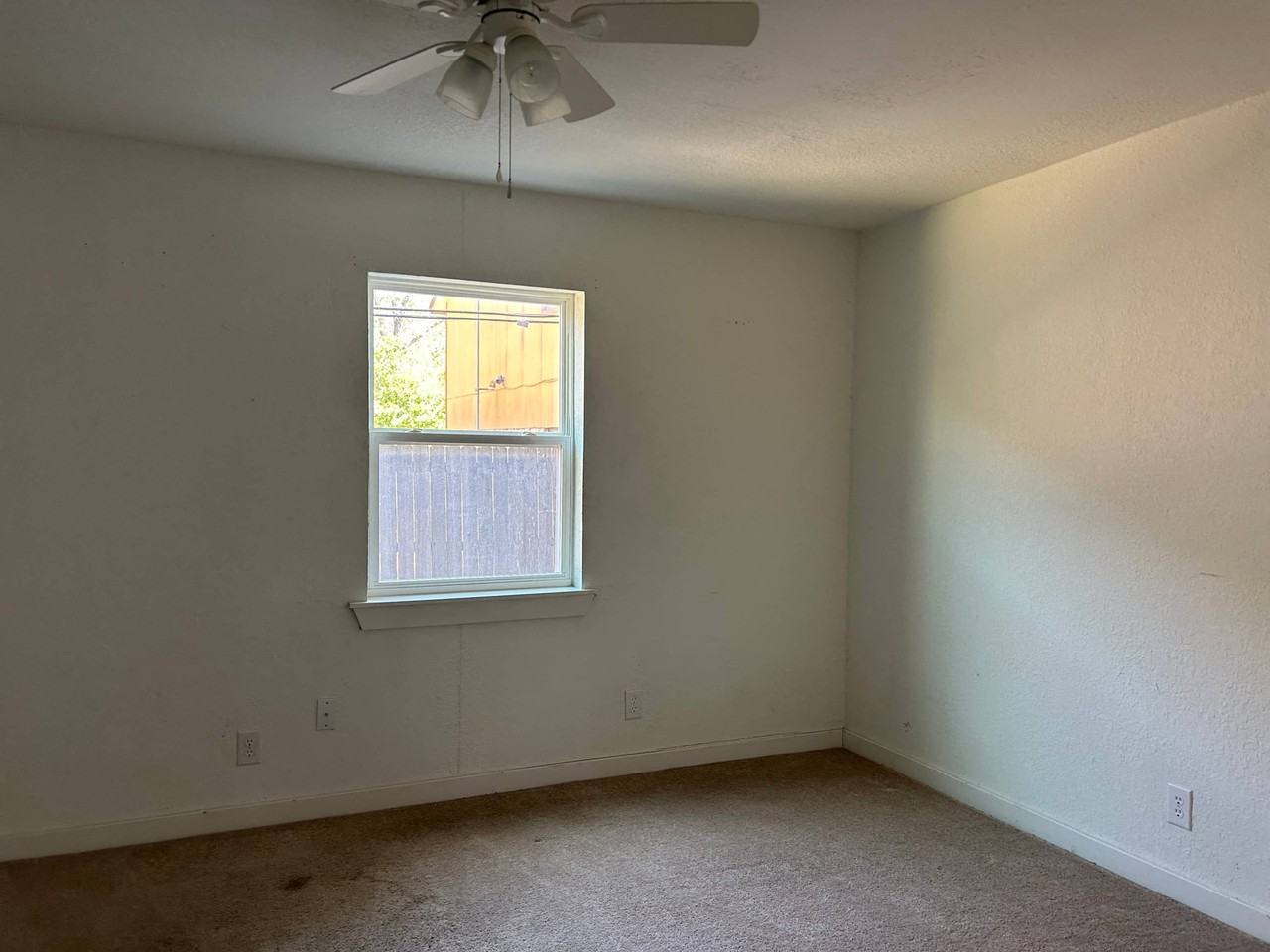 2104 Jerome Dr. - Photo 3 of 7