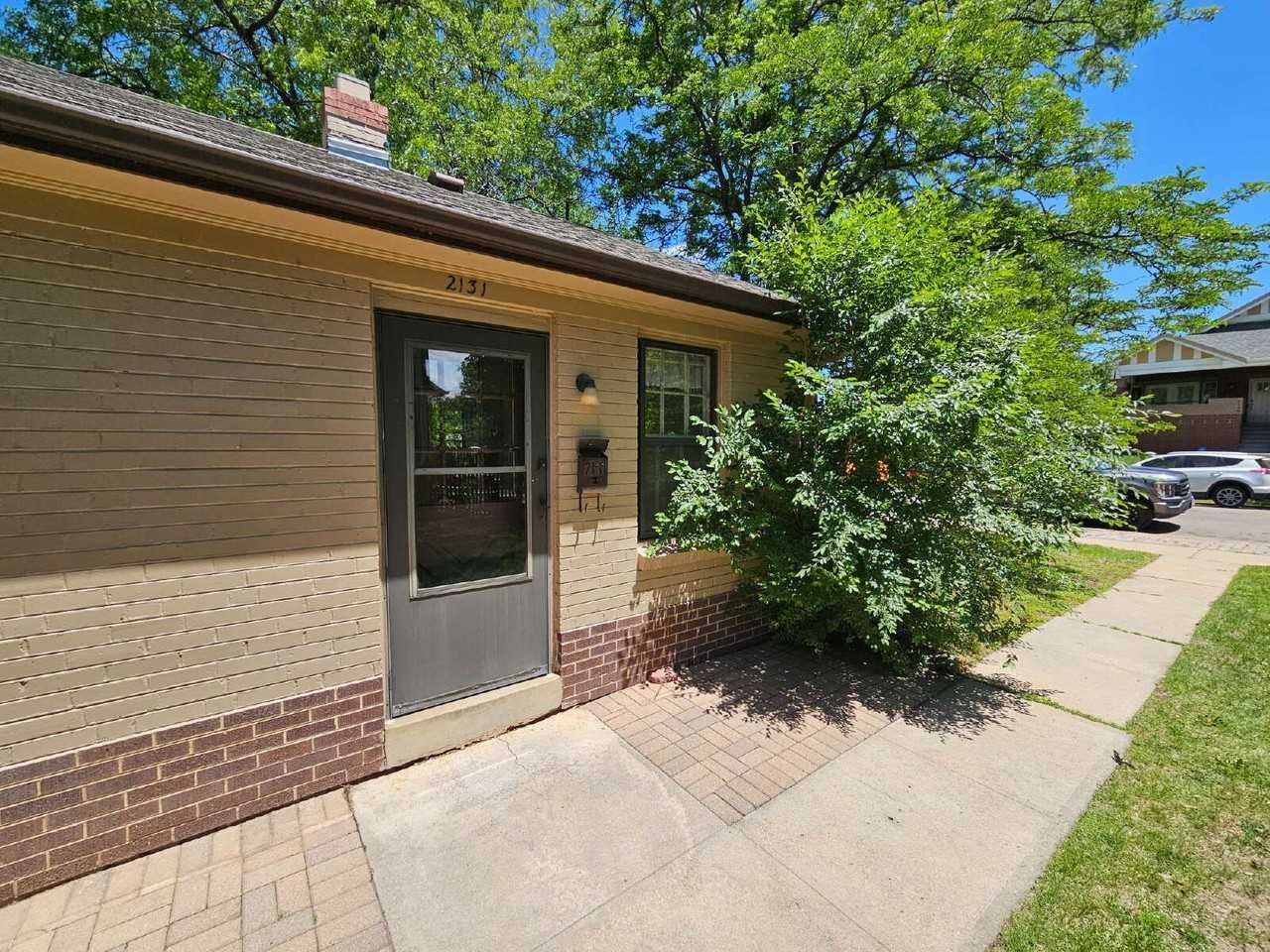 2131 S Grant St - Photo 2 of 14