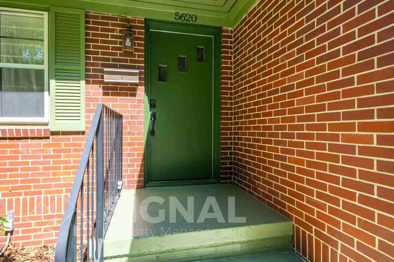 5620 8th Ave S - Photo 4 of 35