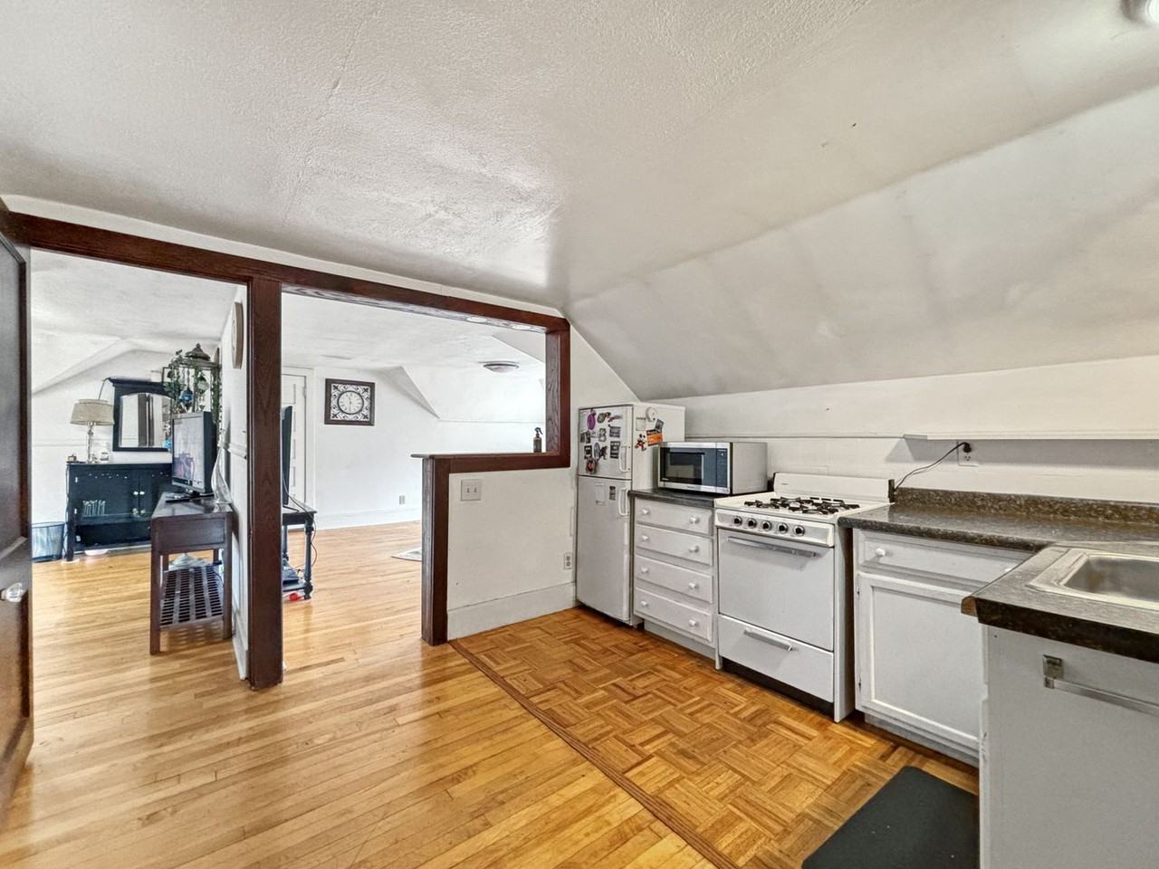 1880 Fairmount Ave #3 - Photo 2 of 11