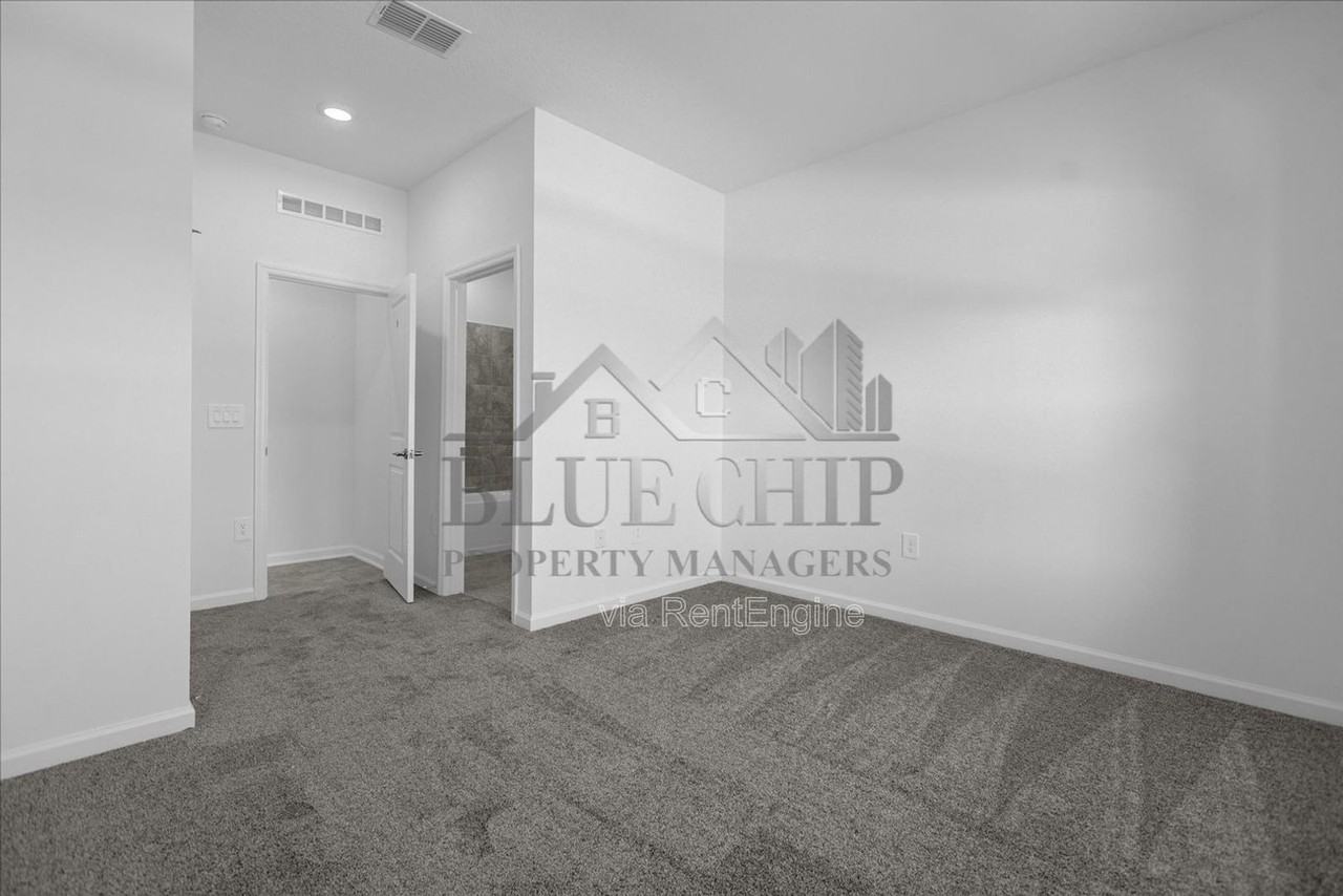 3042 Country Side Dr - Photo 6 of 38