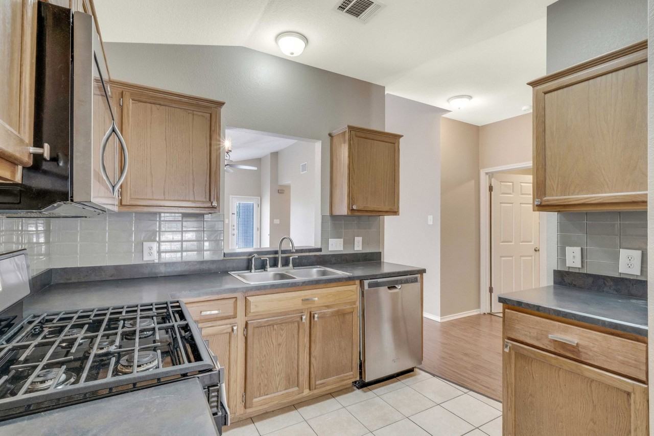 1512 Sundance Dr #T2 - Photo 2 of 50