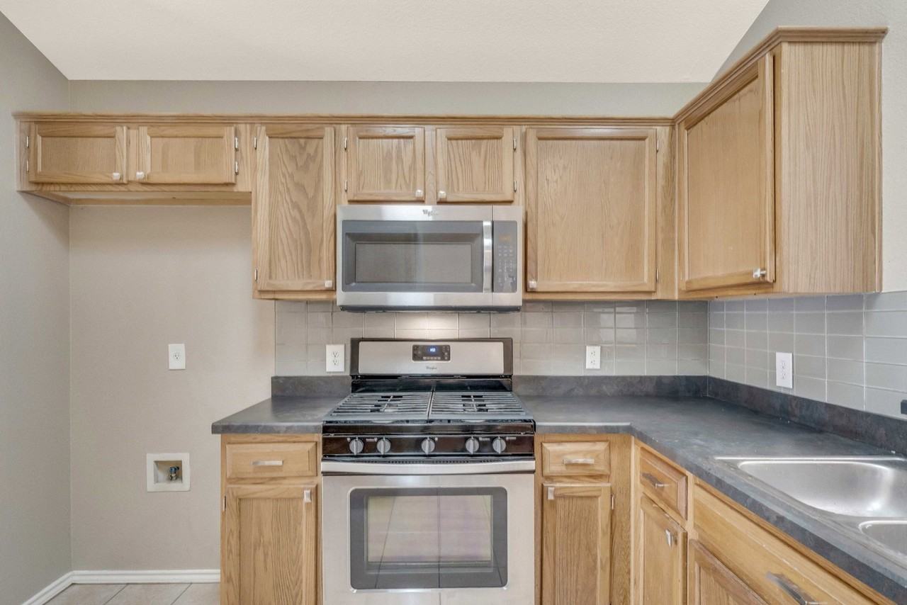 1512 Sundance Dr #T2 - Photo 3 of 50