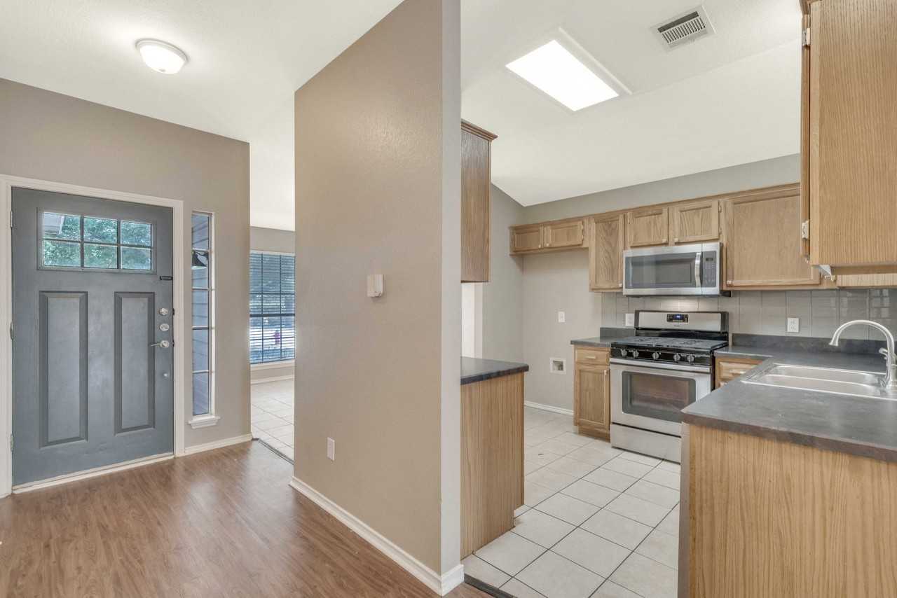 1512 Sundance Dr #T2 - Photo 6 of 50
