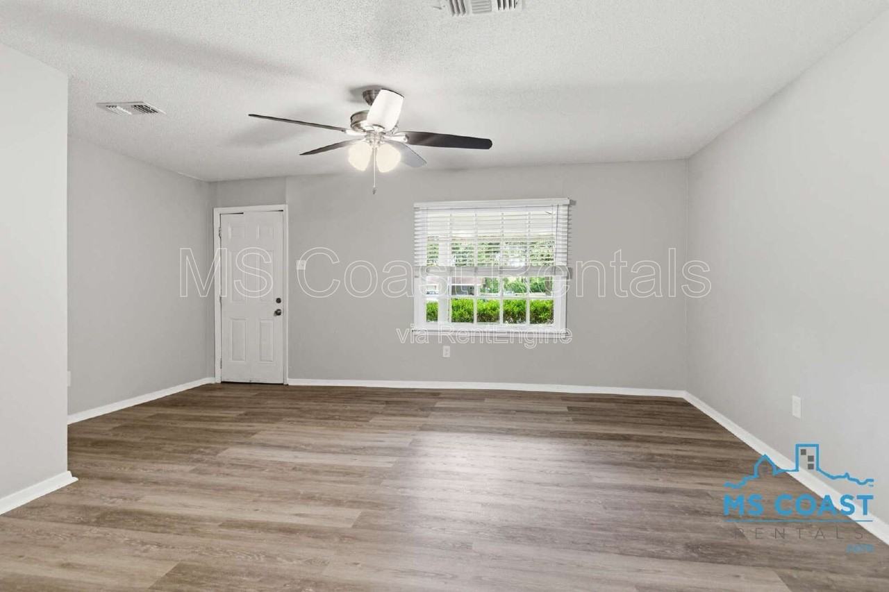 12237 Vada Dr - Photo 4 of 16