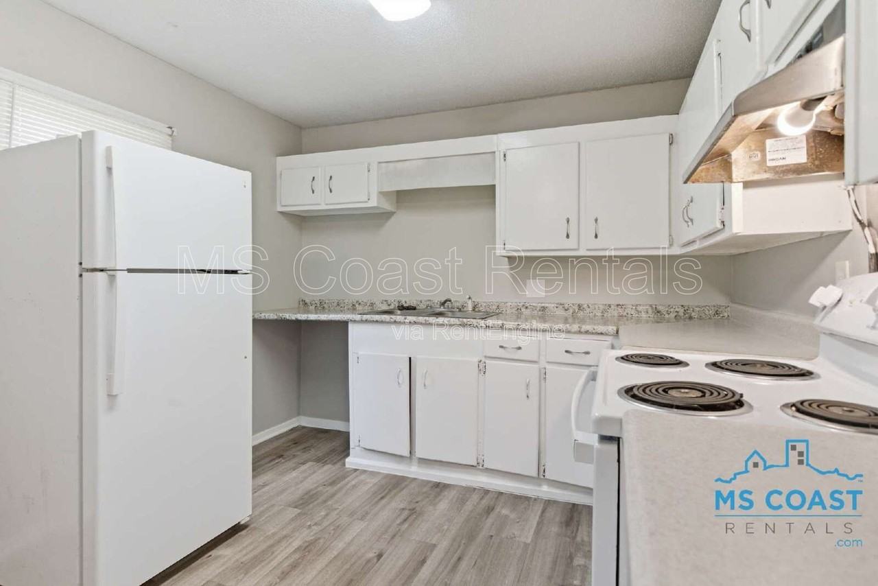 12237 Vada Dr - Photo 7 of 16