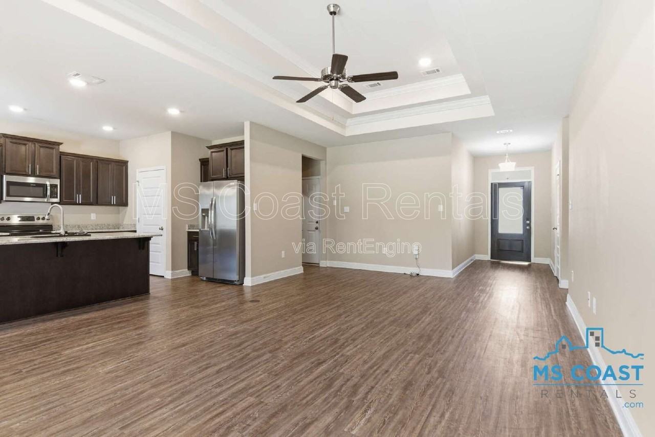 10536 Sweet Bay Dr - Photo 7 of 33